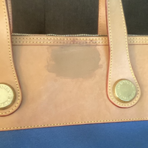 DOONEY & BOURKE Blue & Tan large travel bag. - Picture 3 of 7